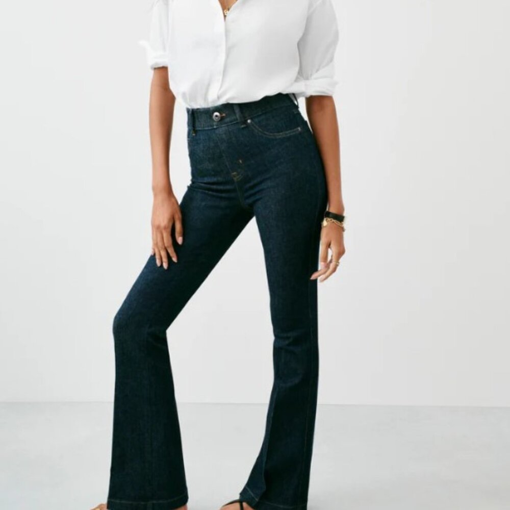 SPANXshape™ Original EveryWear Flare Jeans | Raw Indigo XS TP Petite - Picture 2 of 7